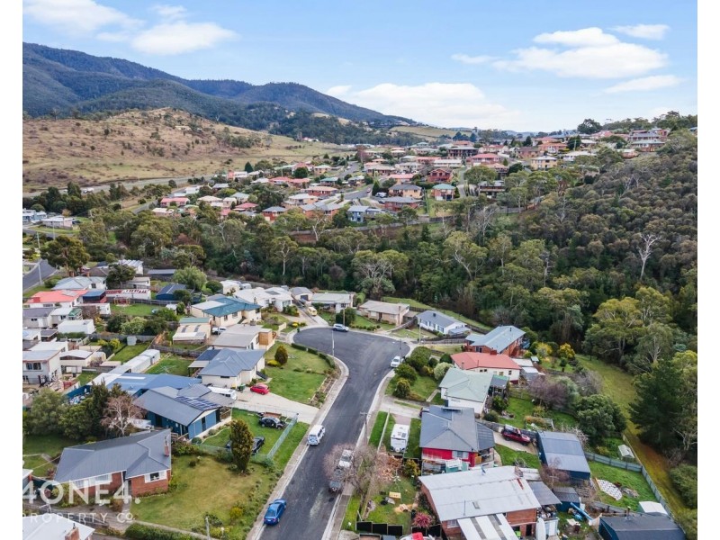 80 Chippendale  Street, Claremont TAS 7011
