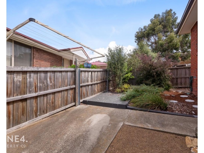 2/10 Treetops Court, Claremont TAS 7011