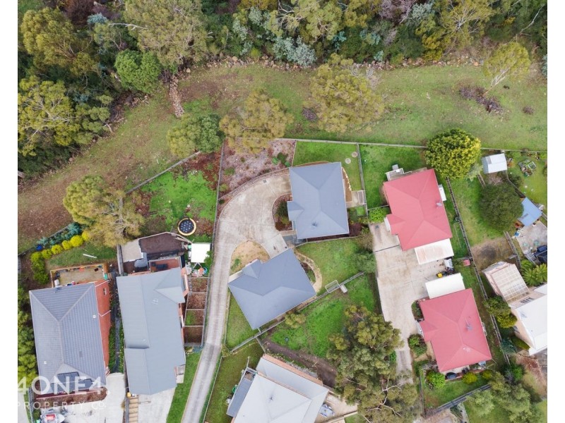 2/10 Treetops Court, Claremont TAS 7011