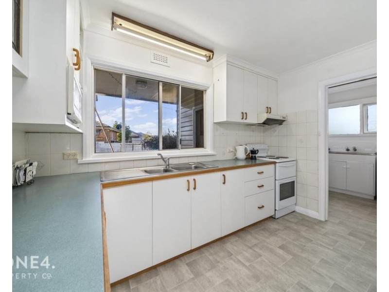 9 Paringa Road, Glenorchy TAS 7010