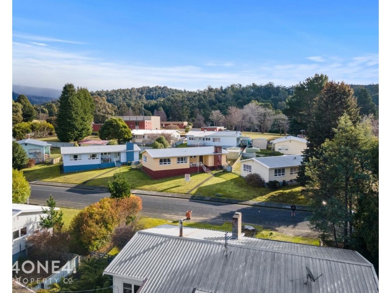 4 Fourth Street, Wayatinah TAS 7140