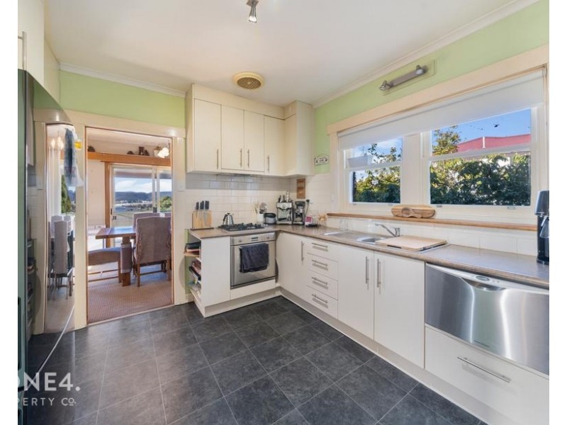 36 Walker Street, Rosetta TAS 7010