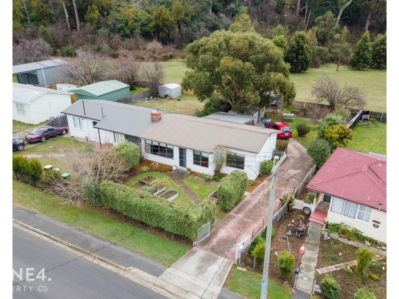 8 Karambi Street, Chigwell TAS 7011