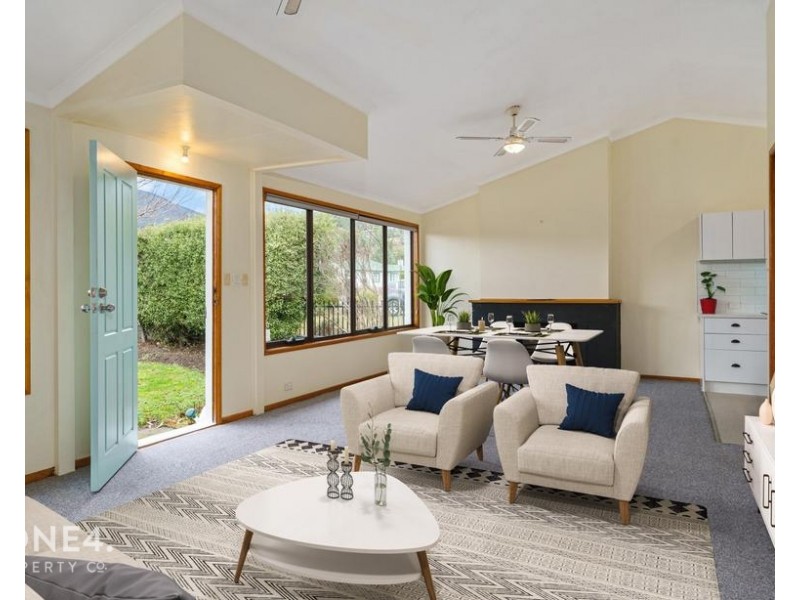 8 Karambi Street, Chigwell TAS 7011