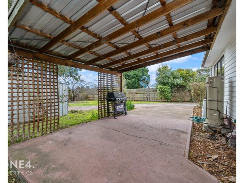 8 Karambi Street, Chigwell TAS 7011