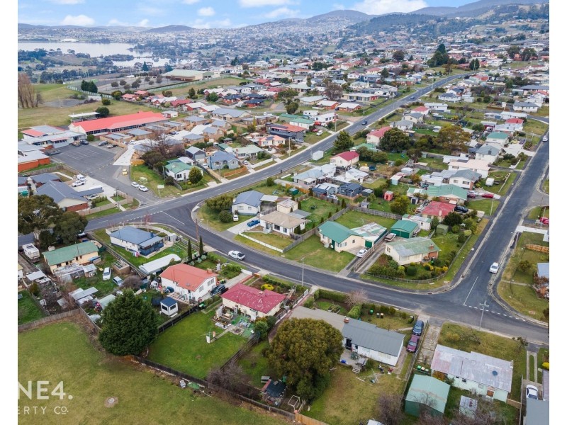 8 Karambi Street, Chigwell TAS 7011