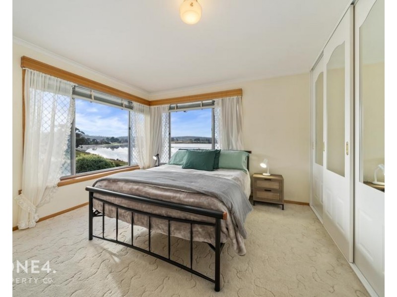 84 Esplanade, Oatlands TAS 7120