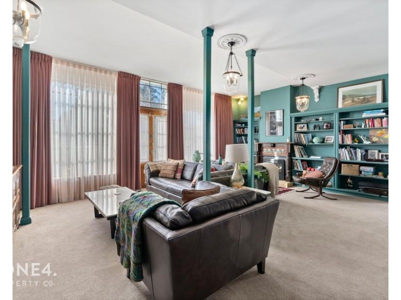 121 Main Street, Kempton TAS 7030