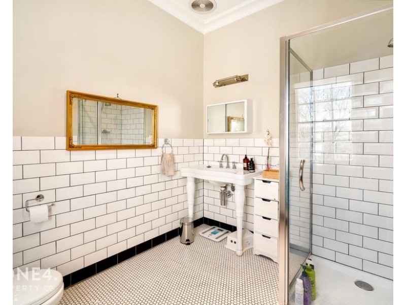 121 Main Street, Kempton TAS 7030