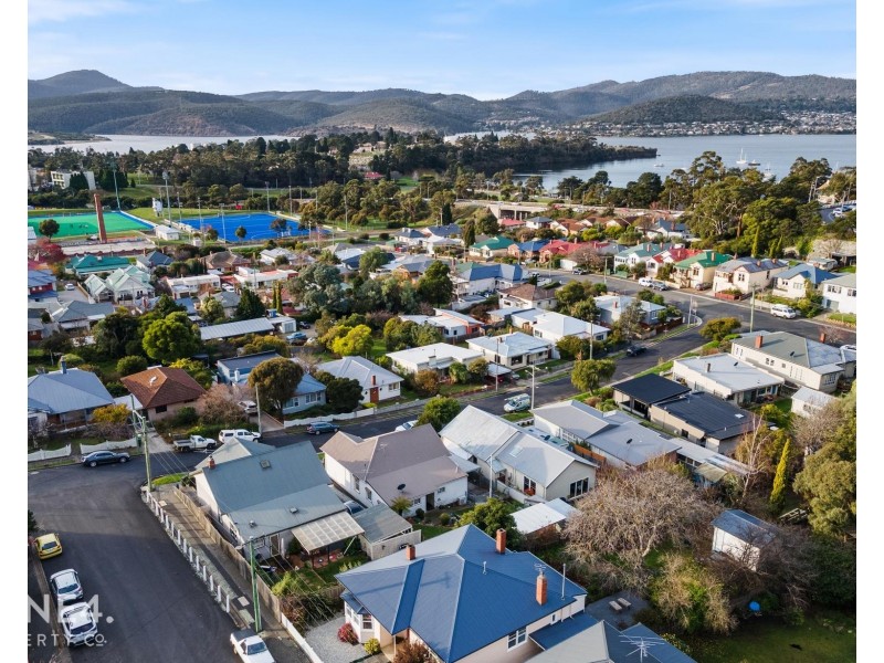 12 Cressy Street, New Town TAS 7008