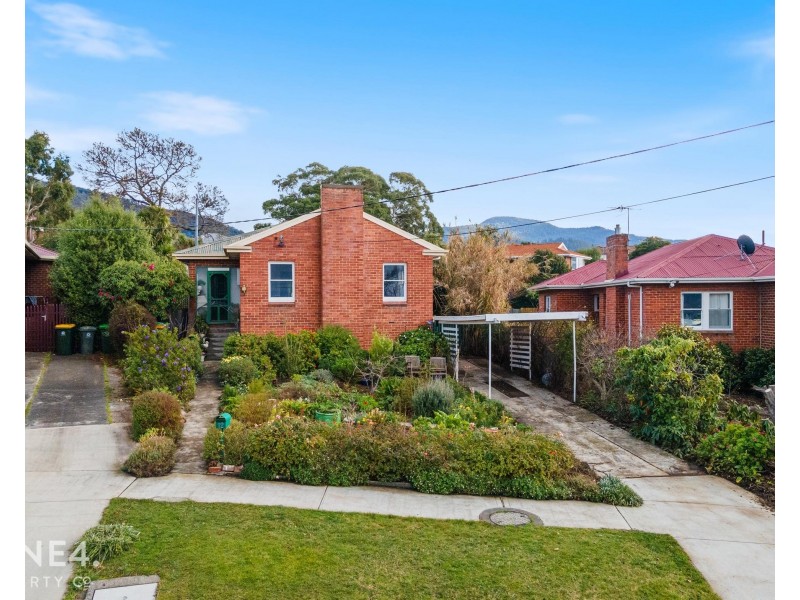 12 Walker Street, Rosetta TAS 7010