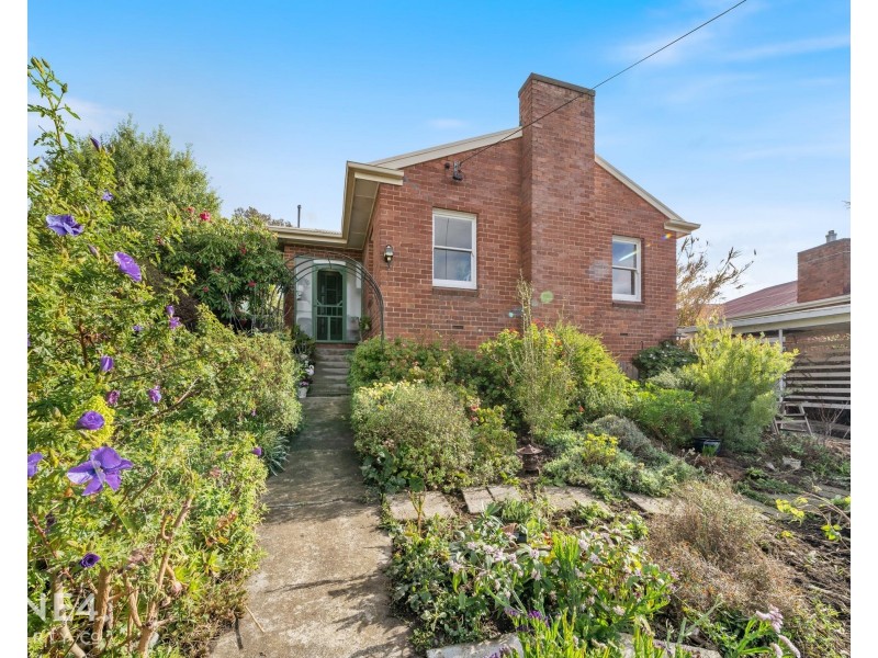 12 Walker Street, Rosetta TAS 7010