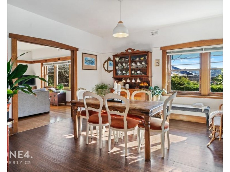 12 Burnett Street, New Norfolk TAS 7140