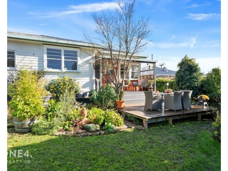 12 Burnett Street, New Norfolk TAS 7140
