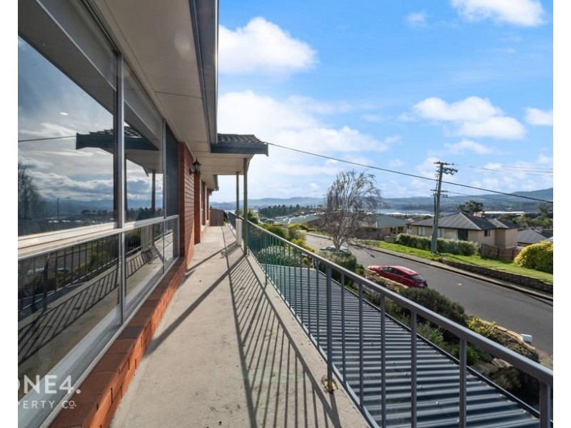 38 Sunshine Road, Austins Ferry TAS 7011