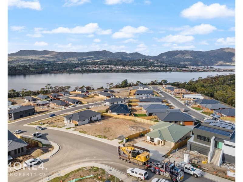 32 Stony Point Drive, Austins Ferry TAS 7011
