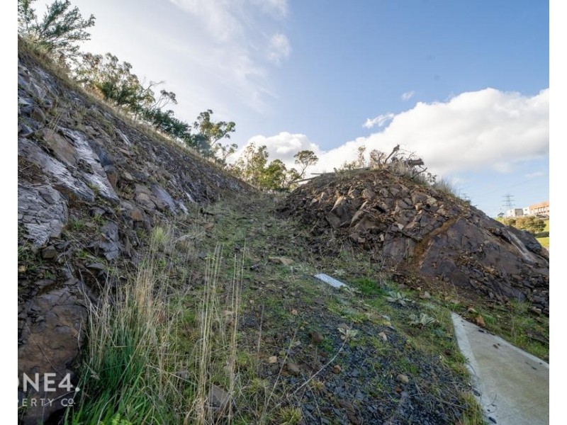 4 Kiewa Rise, Lenah Valley TAS 7008