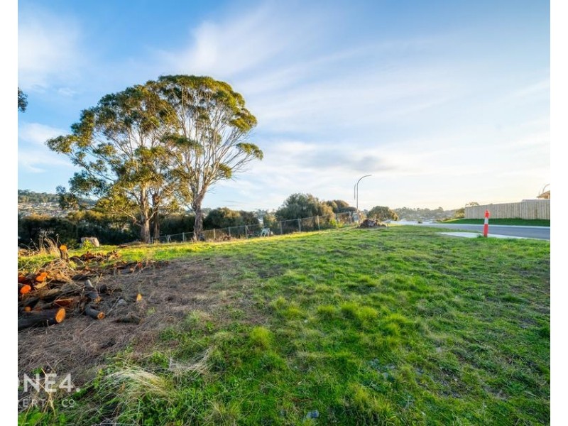 8/42 Home Avenue, Blackmans Bay TAS 7052