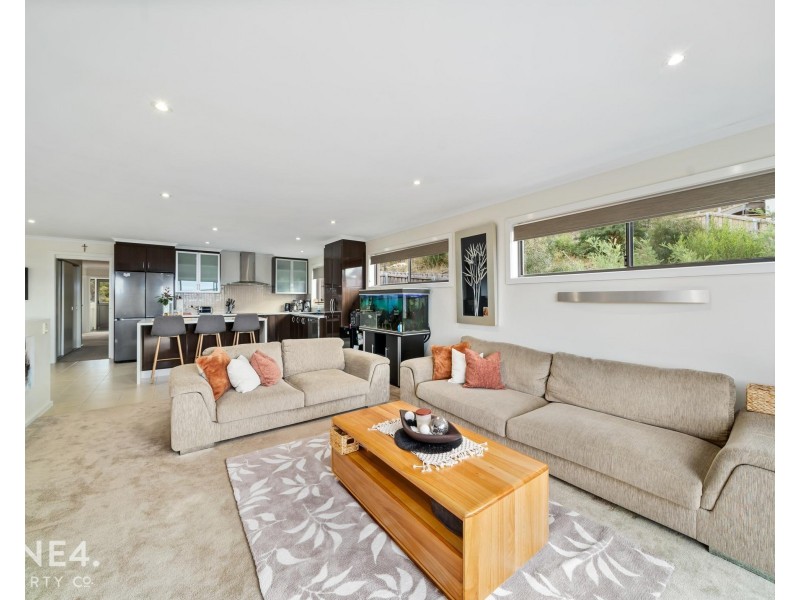 8 Lowrie Place, Glenorchy TAS 7010