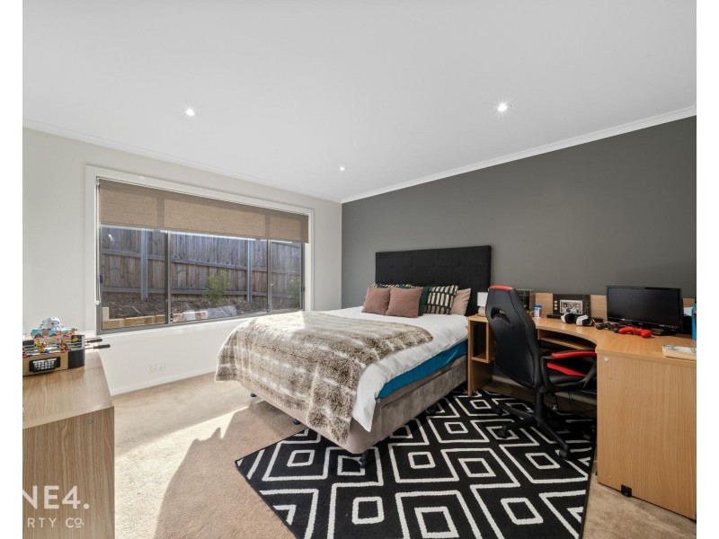 8 Lowrie Place, Glenorchy TAS 7010