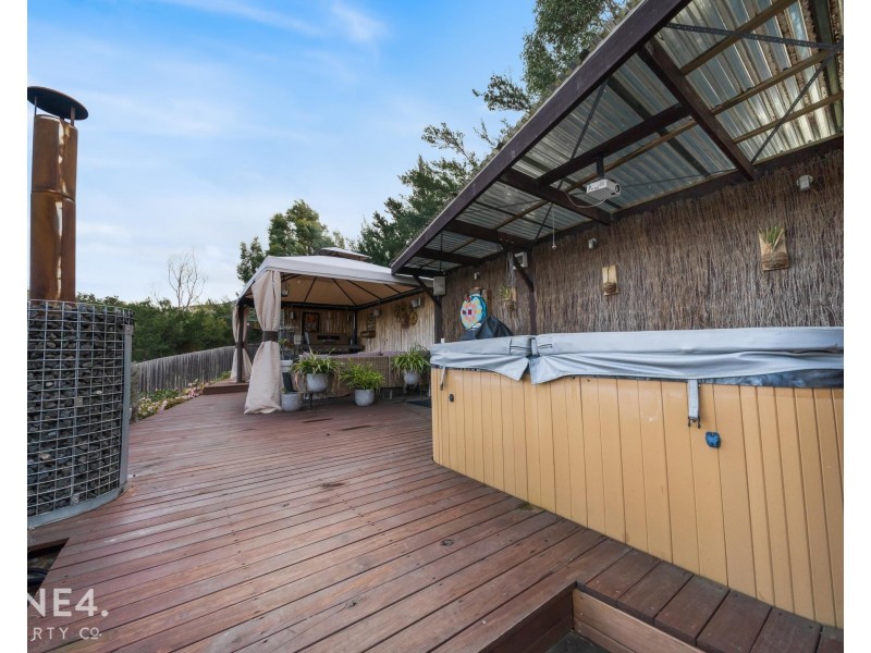 8 Lowrie Place, Glenorchy TAS 7010