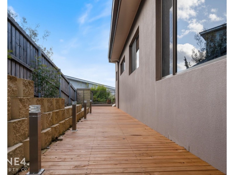 8 Lowrie Place, Glenorchy TAS 7010