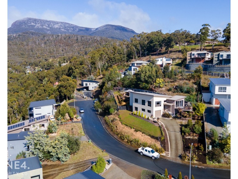 8 Lowrie Place, Glenorchy TAS 7010
