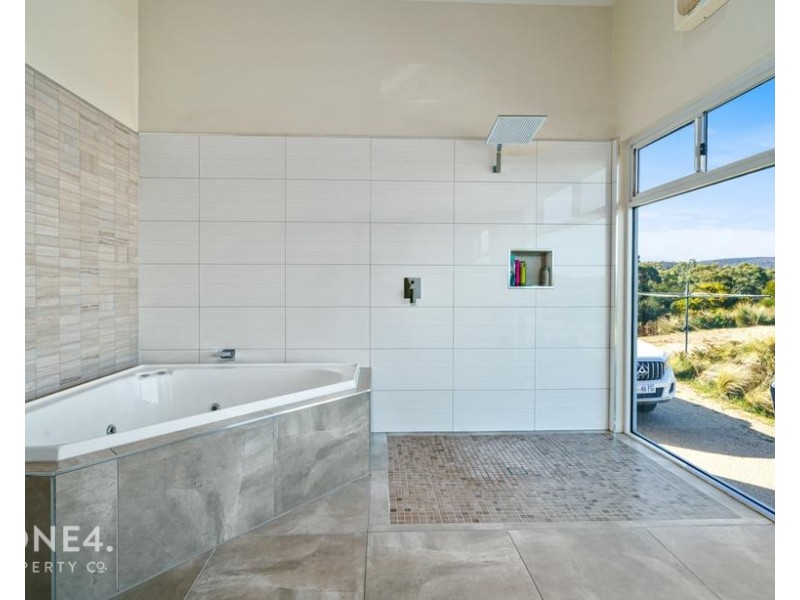 1348 Dolphin Sands Road, Dolphin Sands TAS 7190