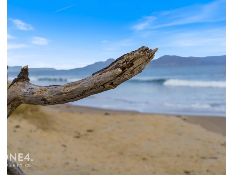 1348 Dolphin Sands Road, Dolphin Sands TAS 7190
