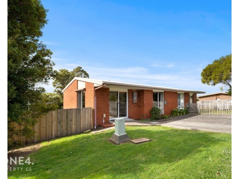 2/104 Abbotsfield Road, Claremont TAS 7011