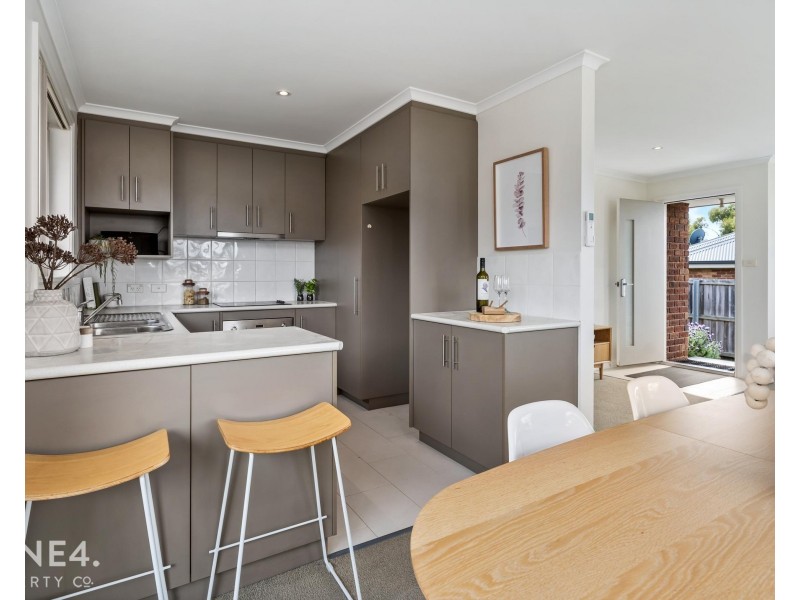 8/1-3 Leighland Road, Claremont TAS 7011