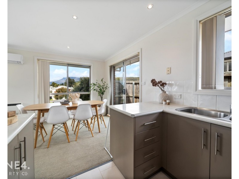 8/1-3 Leighland Road, Claremont TAS 7011