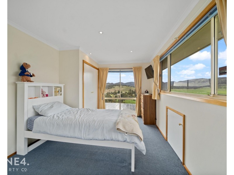 24 Vineyard Drive, Tea Tree TAS 7017