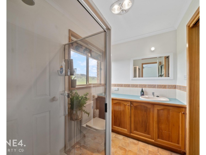 24 Vineyard Drive, Tea Tree TAS 7017