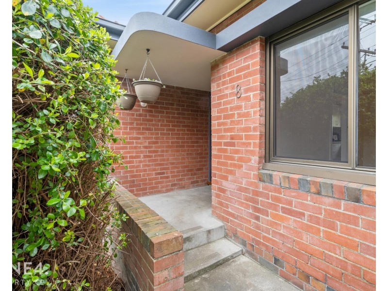 8 Pottery Road, Lenah Valley TAS 7008