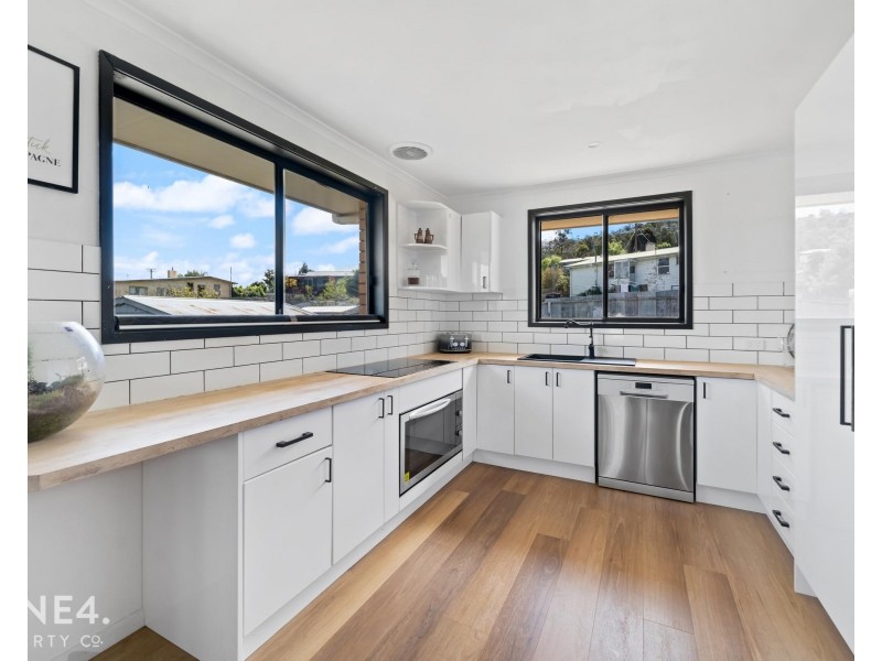 8 Banksia Road, Risdon Vale TAS 7016