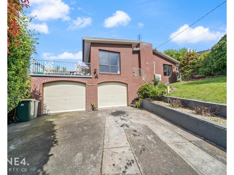27 Kinarra Crescent, Chigwell TAS 7011