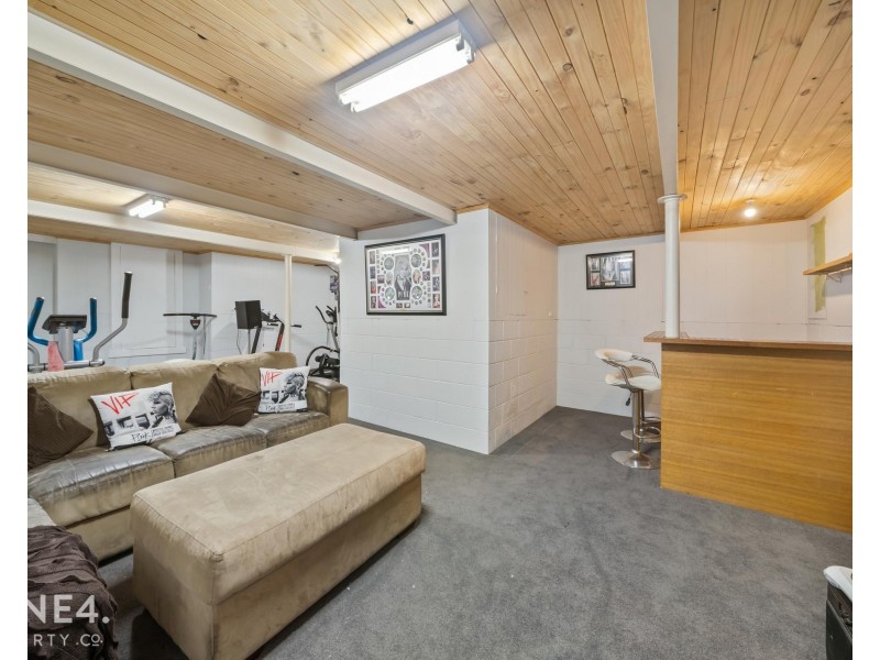 27 Kinarra Crescent, Chigwell TAS 7011