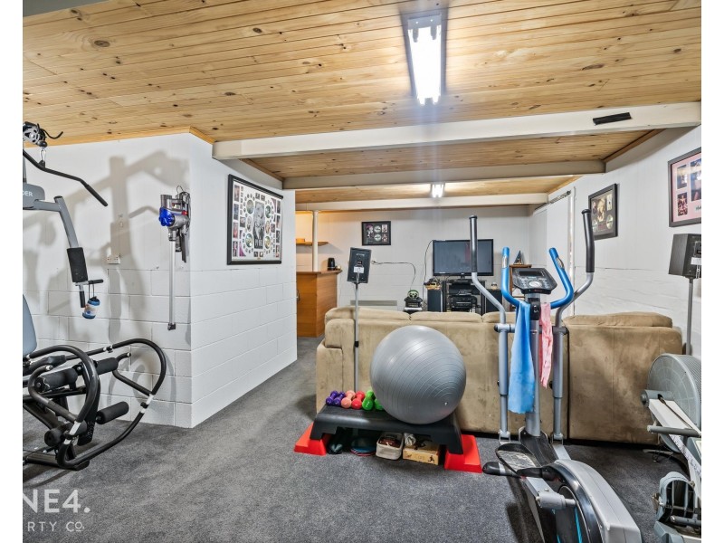 27 Kinarra Crescent, Chigwell TAS 7011