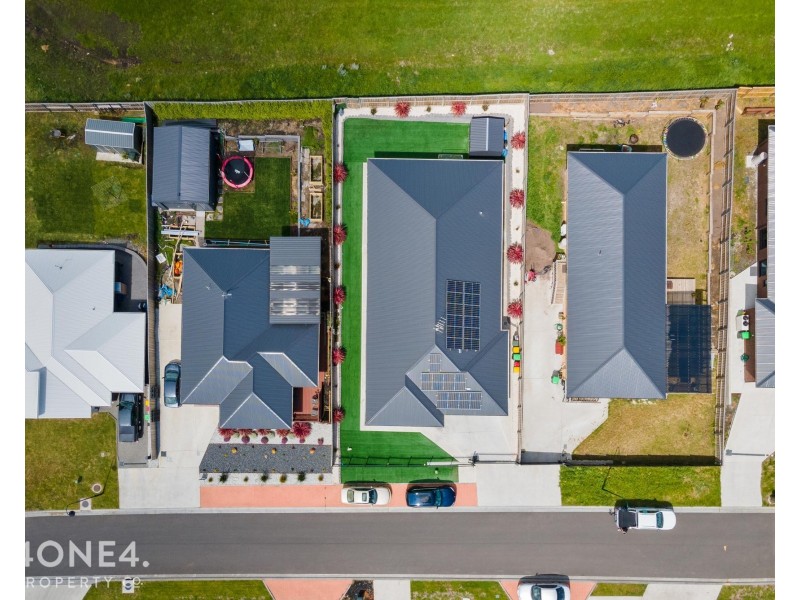 18 Ernest Road, Rokeby TAS 7019