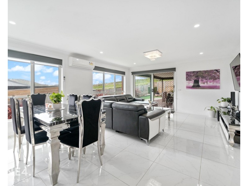 18 Ernest Road, Rokeby TAS 7019