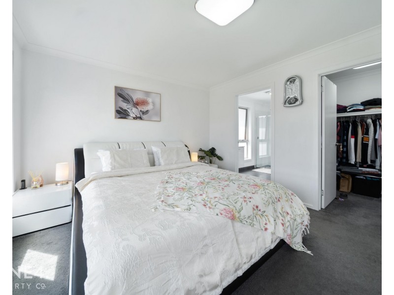 18 Ernest Road, Rokeby TAS 7019