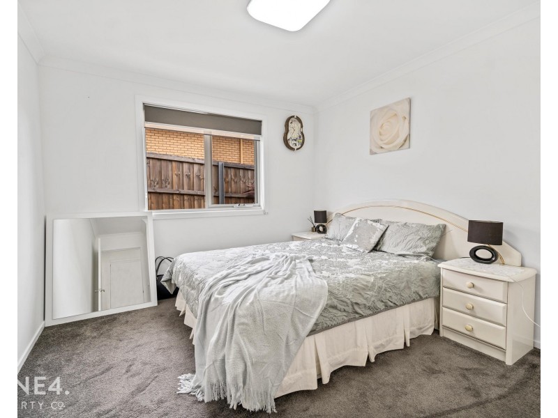 18 Ernest Road, Rokeby TAS 7019