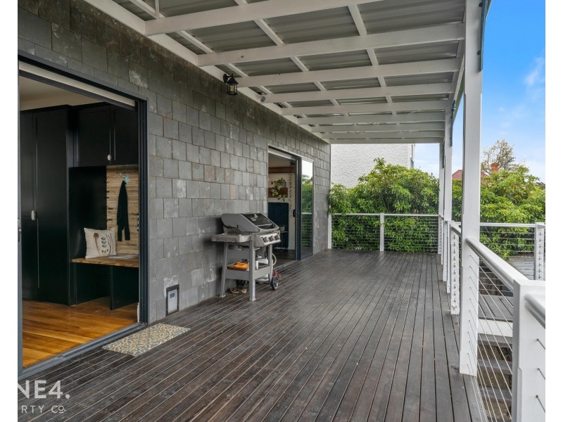 15 Parliament Street, Sandy Bay TAS 7005