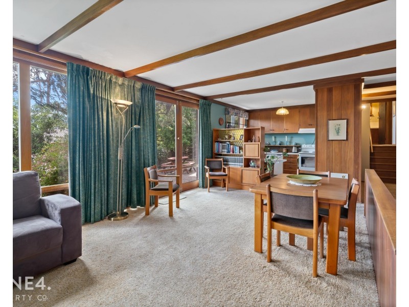 531 Churchill Avenue, Sandy Bay TAS 7005