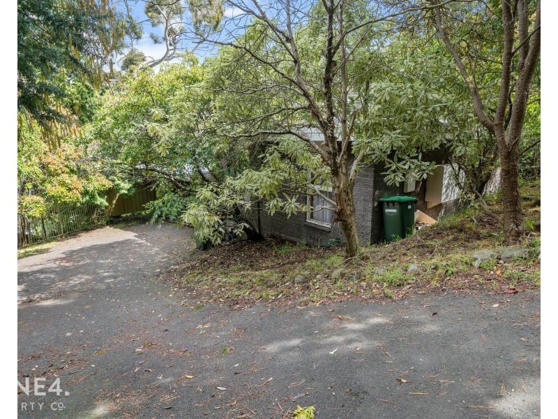 531 Churchill Avenue, Sandy Bay TAS 7005