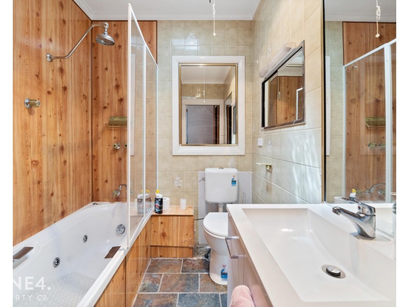 375 Brooker Highway, Lutana TAS 7009