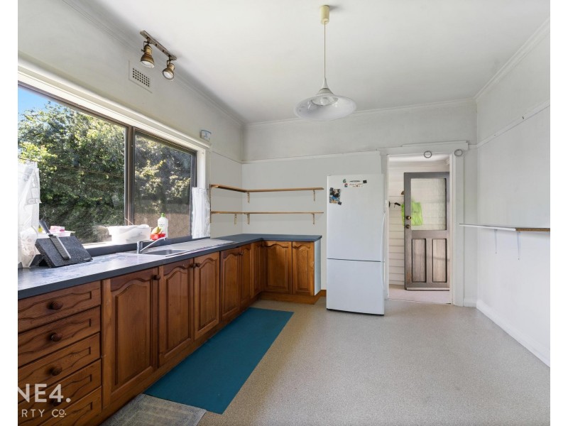 5 Somerton Crescent, Derwent Park TAS 7009