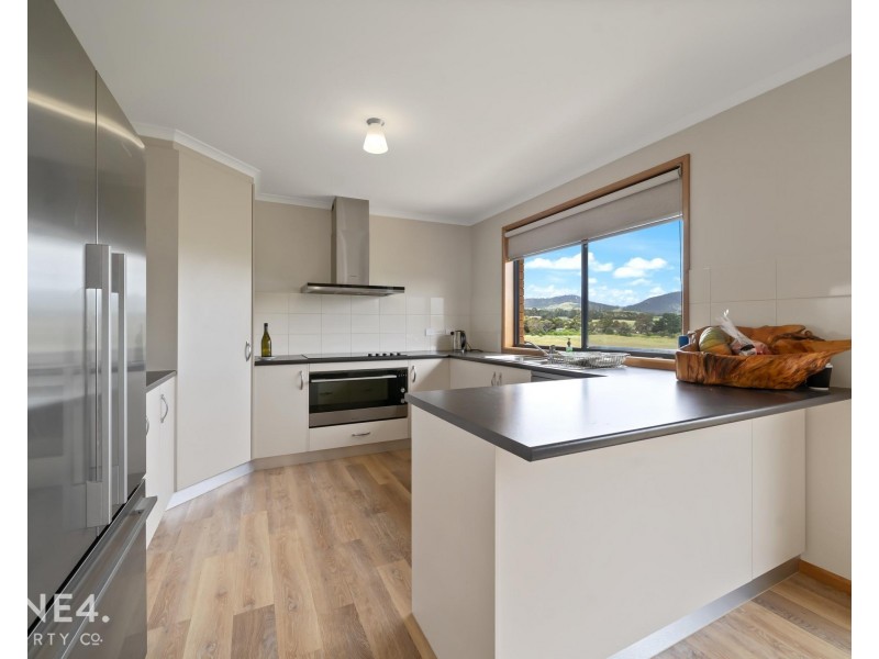 28 Barrob Street, Old Beach TAS 7017