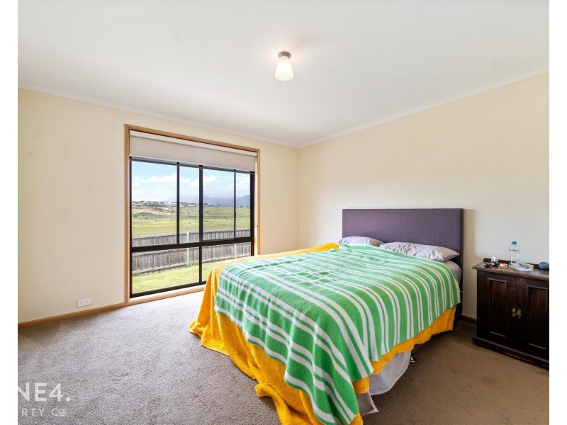 28 Barrob Street, Old Beach TAS 7017
